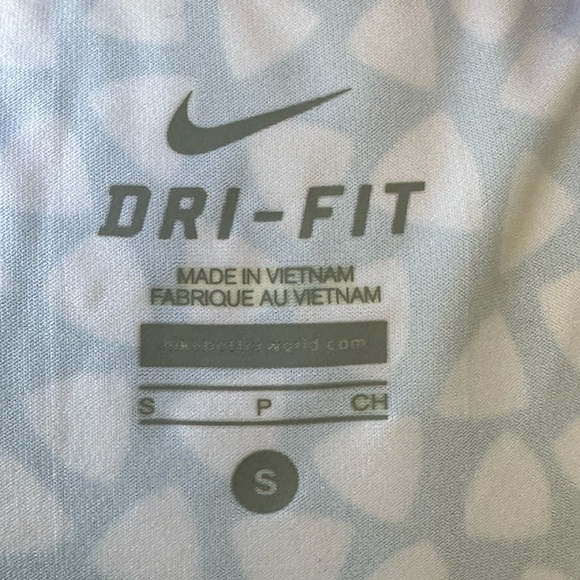 Nike Dri-Fit Women’s Tennis Tank Top Size Small Teal White Print NWT - Picture 2 of 5